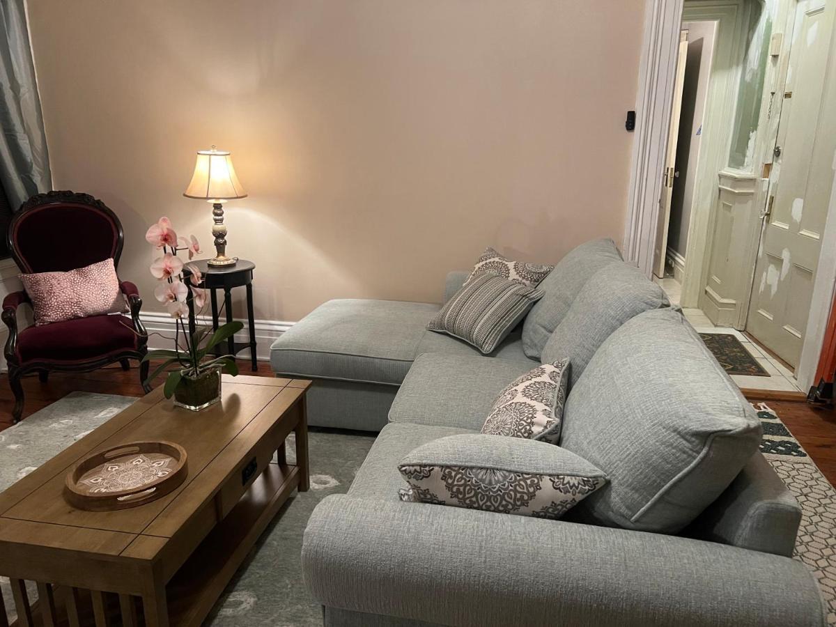 1 Bedroom Private Victorian Apt In Convenient City Location On 5 Acre, Sleeps 4 โพห์คิปซี ภายนอก รูปภาพ