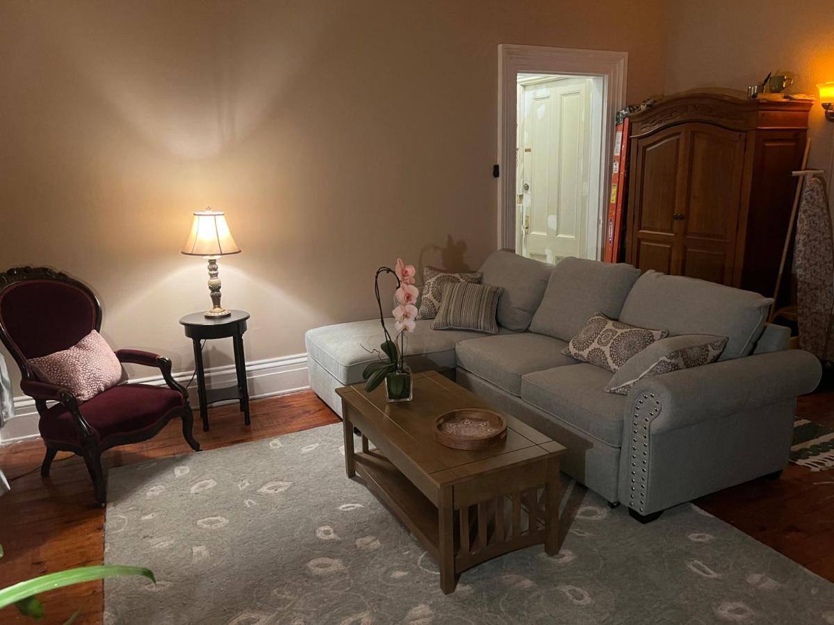 1 Bedroom Private Victorian Apt In Convenient City Location On 5 Acre, Sleeps 4 โพห์คิปซี ภายนอก รูปภาพ